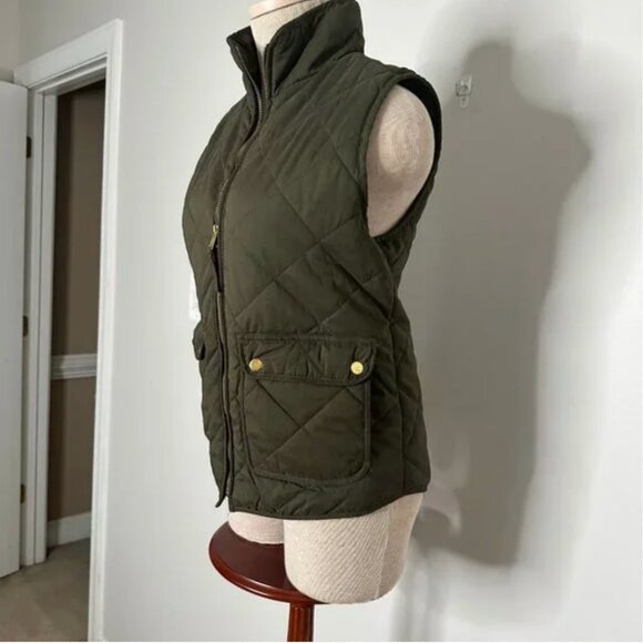 Blue Rain Olive Quilted Vest with Gold Hardware and Front Pockets Size Small - Picture 4 of 6